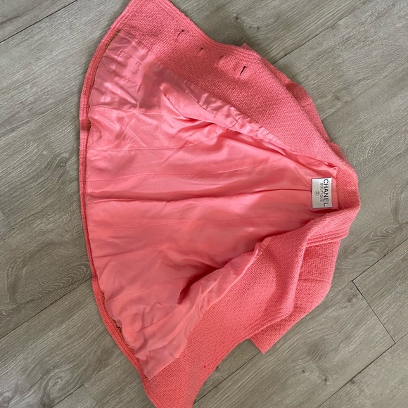 SOLD-Authentic Vintage Chanel tweed jacket size xs - Picture 8 of 16